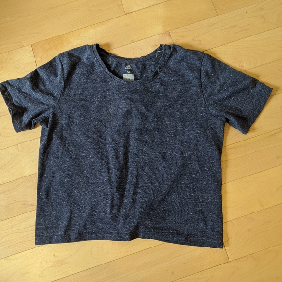 ADIDAS - Cropped T-Shirt